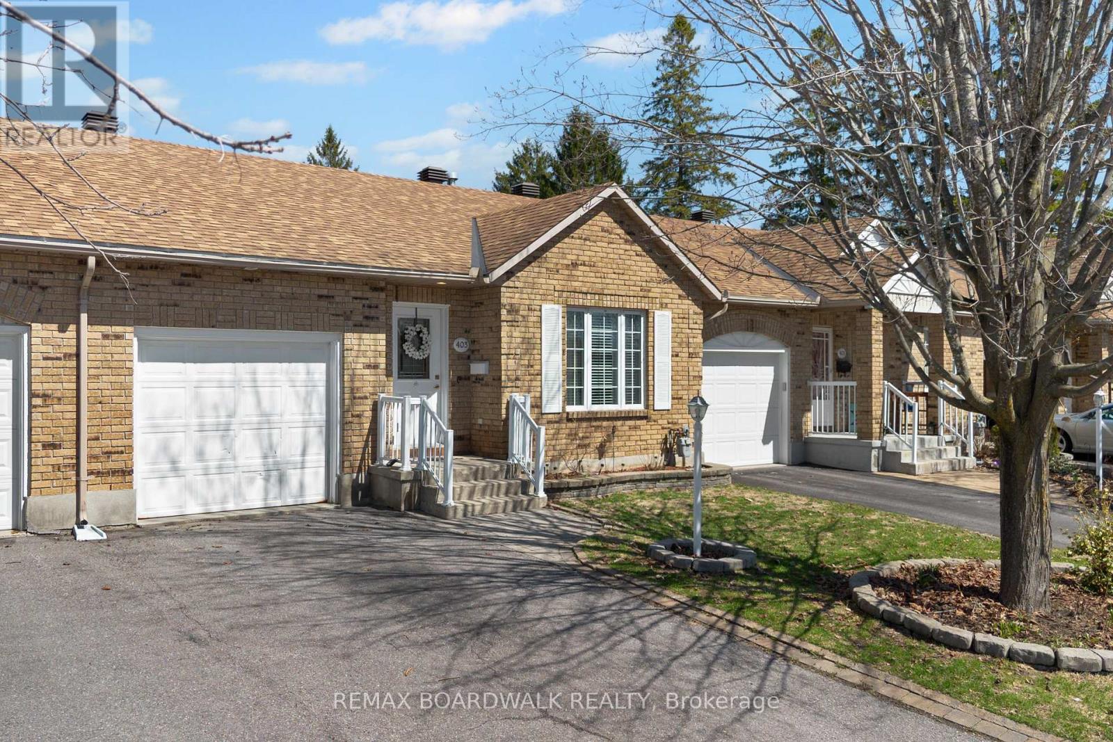 403 Flora Street, Carleton Place, Ontario  K7C 4T6 - Photo 2 - X13192628