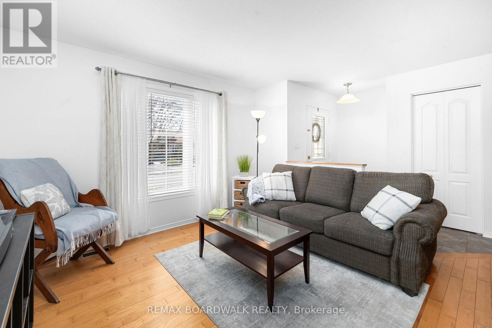 403 Flora Street, Carleton Place, Ontario  K7C 4T6 - Photo 4 - X13192628