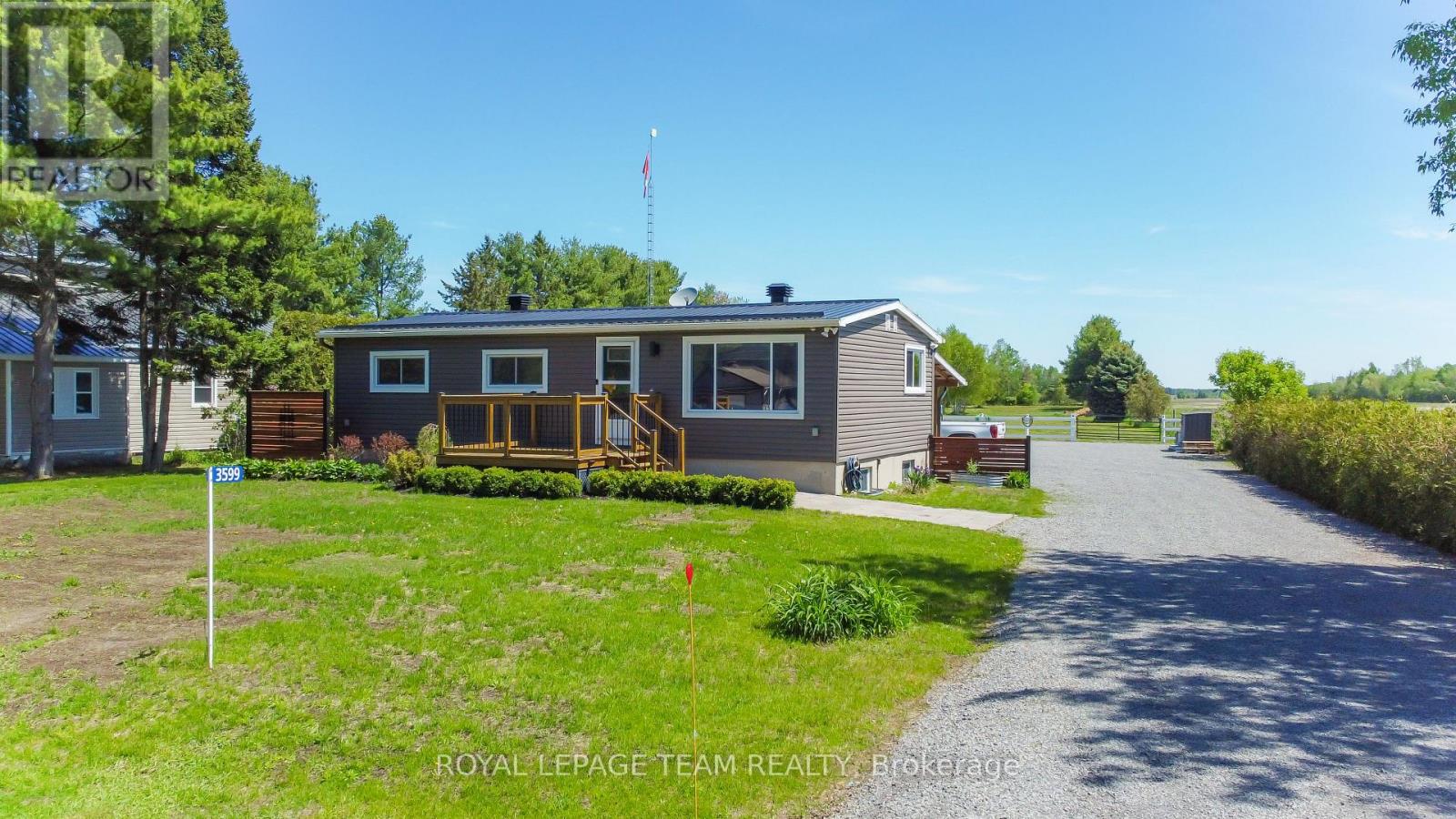 3599 Nixon Drive, Ottawa, Ontario K0A 2W0 - Photo 1 - X13192750