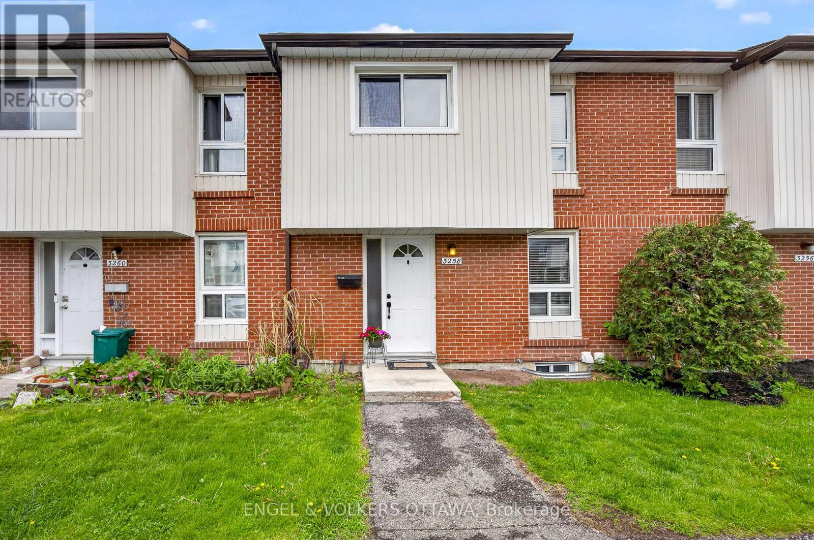60 - 3258 Bannon Way, Ottawa, Ontario K1T 1T3 - Photo 1 - X13192782