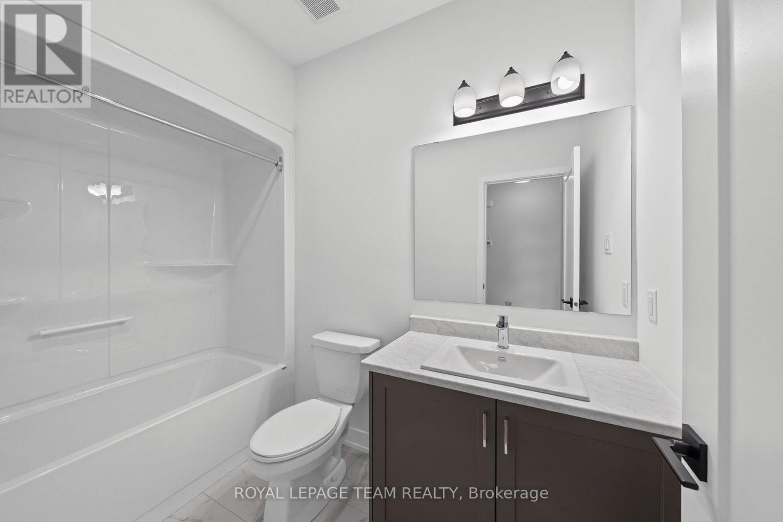 1090 Moore Street, Brockville, Ontario  K6V 7N1 - Photo 29 - X13192814