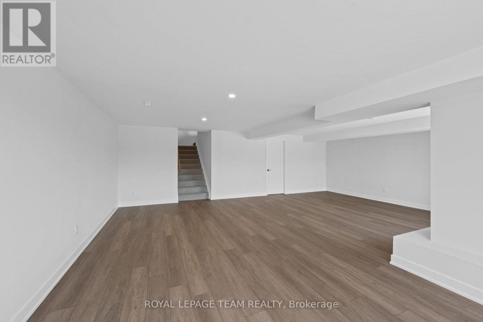 1090 Moore Street, Brockville, Ontario  K6V 7N1 - Photo 30 - X13192814