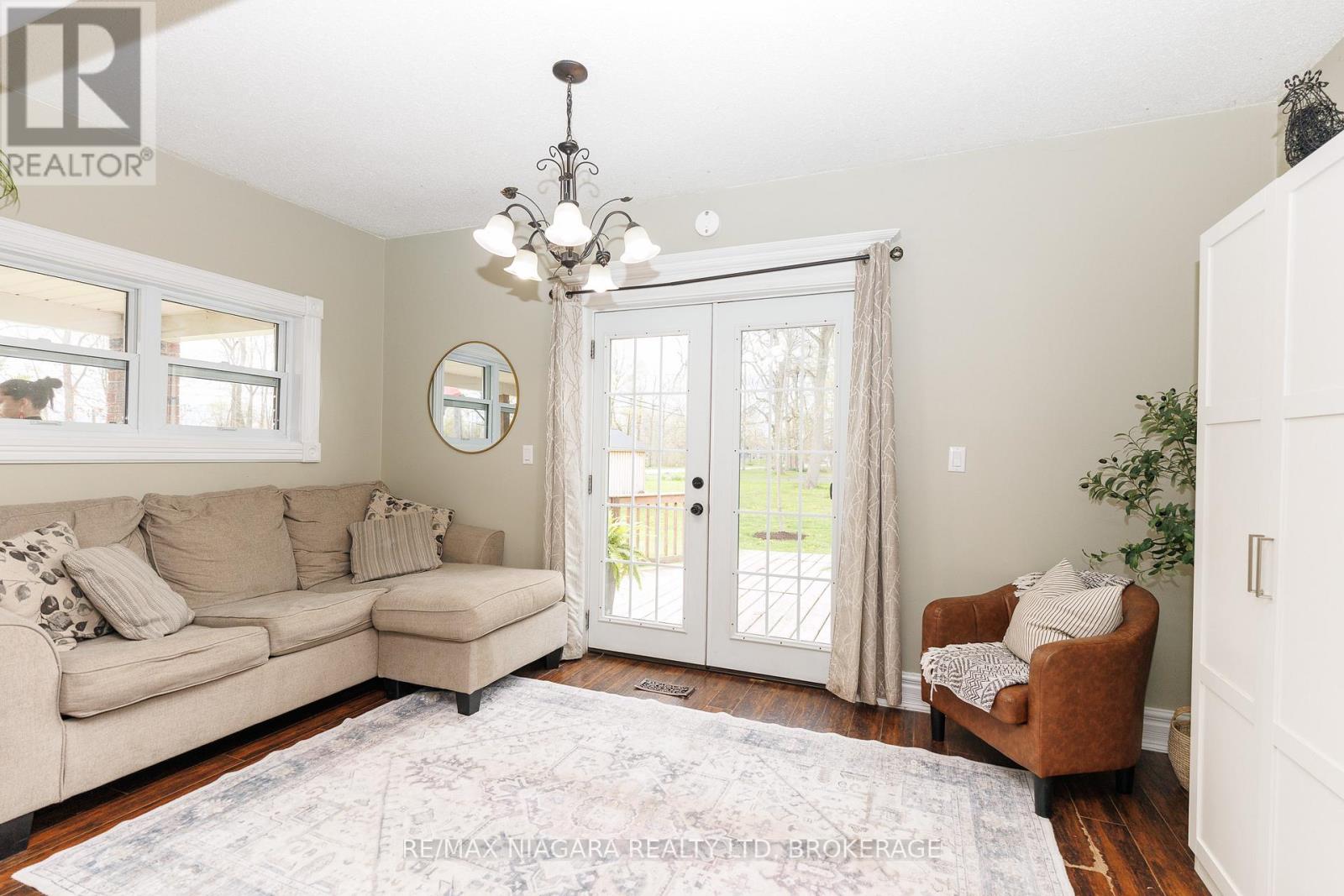 662 Empire Road, Port Colborne (Sherkston), Ontario L0S 1R0 - Photo 10 - X13190686