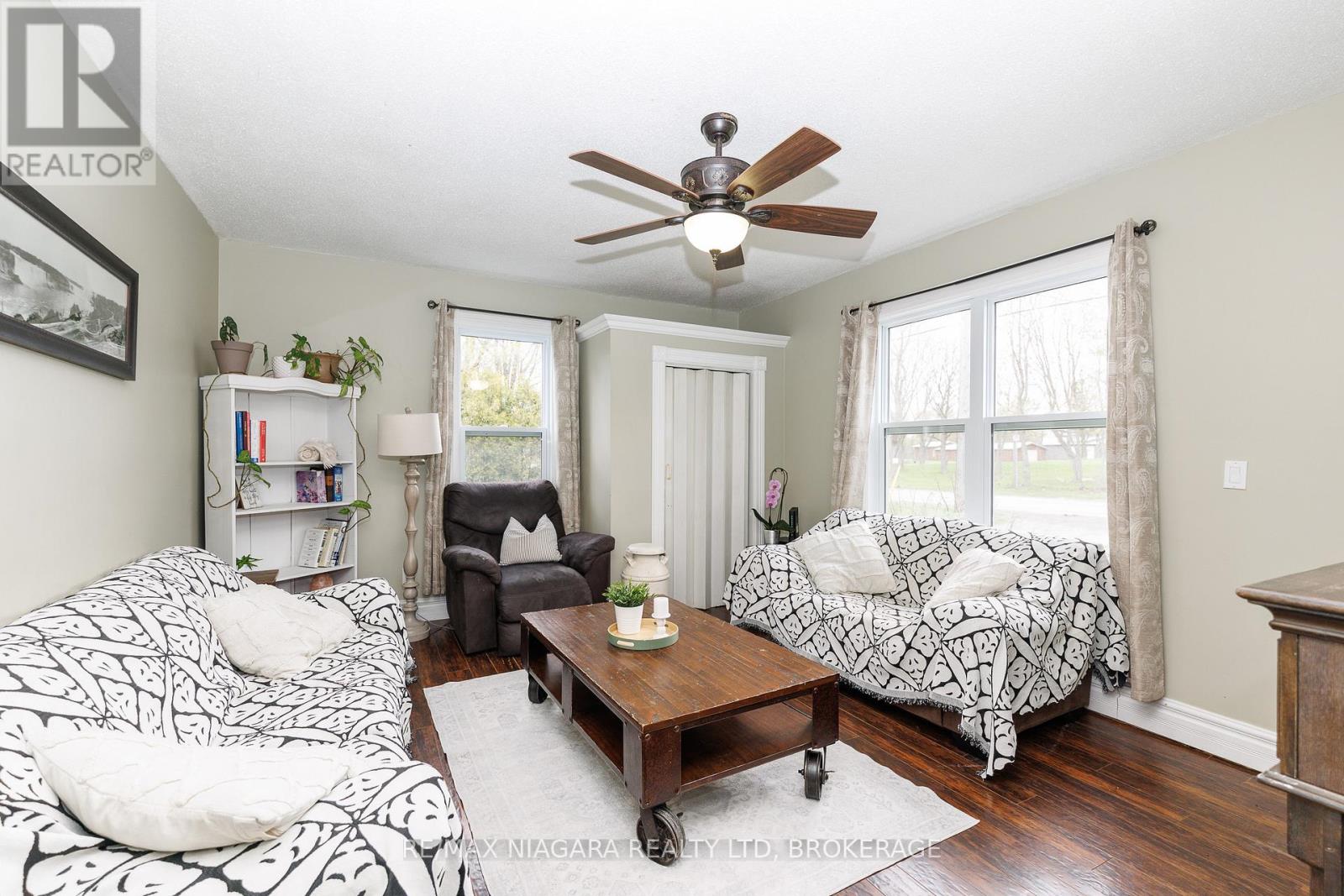 662 Empire Road, Port Colborne (Sherkston), Ontario L0S 1R0 - Photo 16 - X13190686