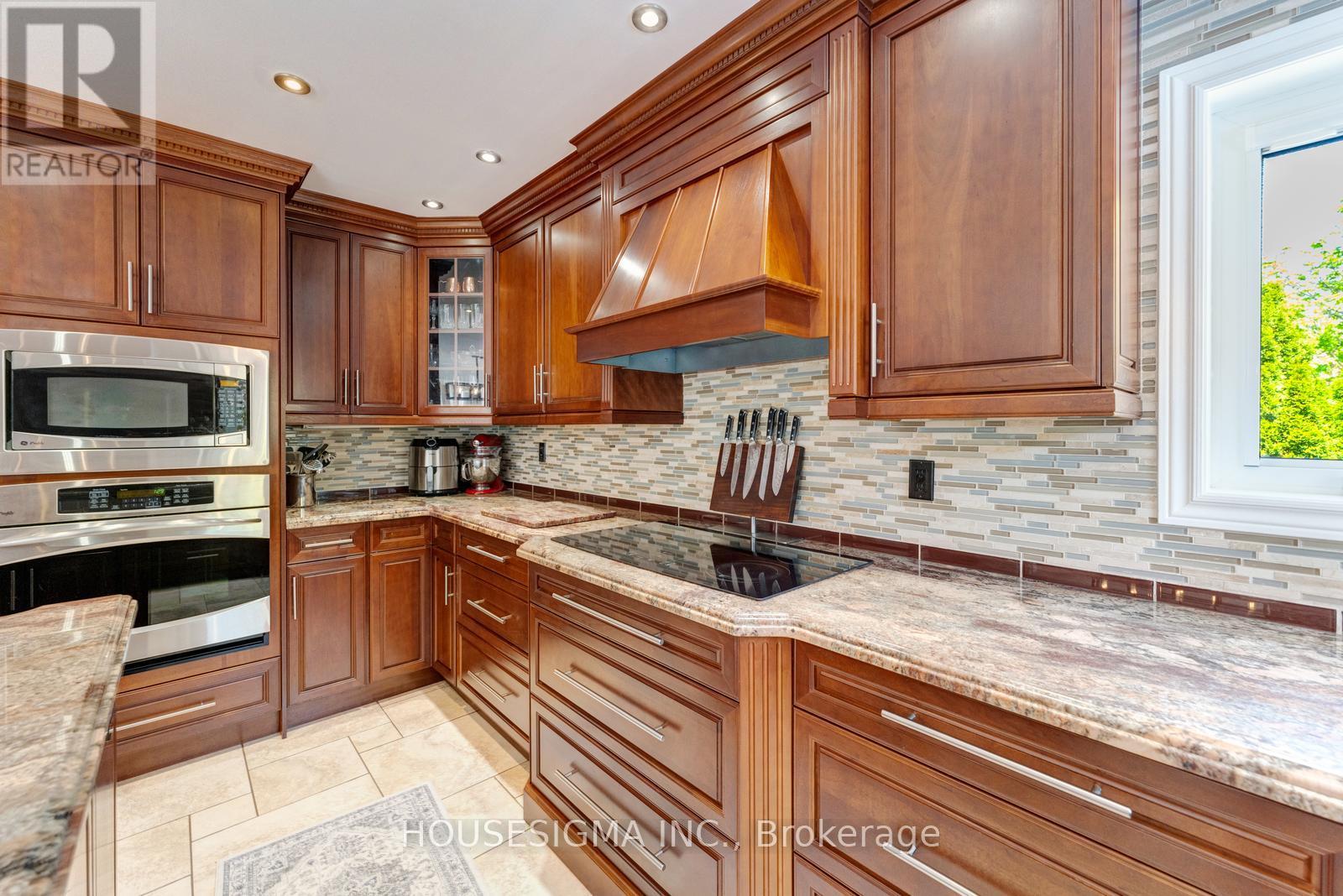 30 Gooderham Drive, Halton Hills, Ontario  L7G 5R6 - Photo 8 - W13189942