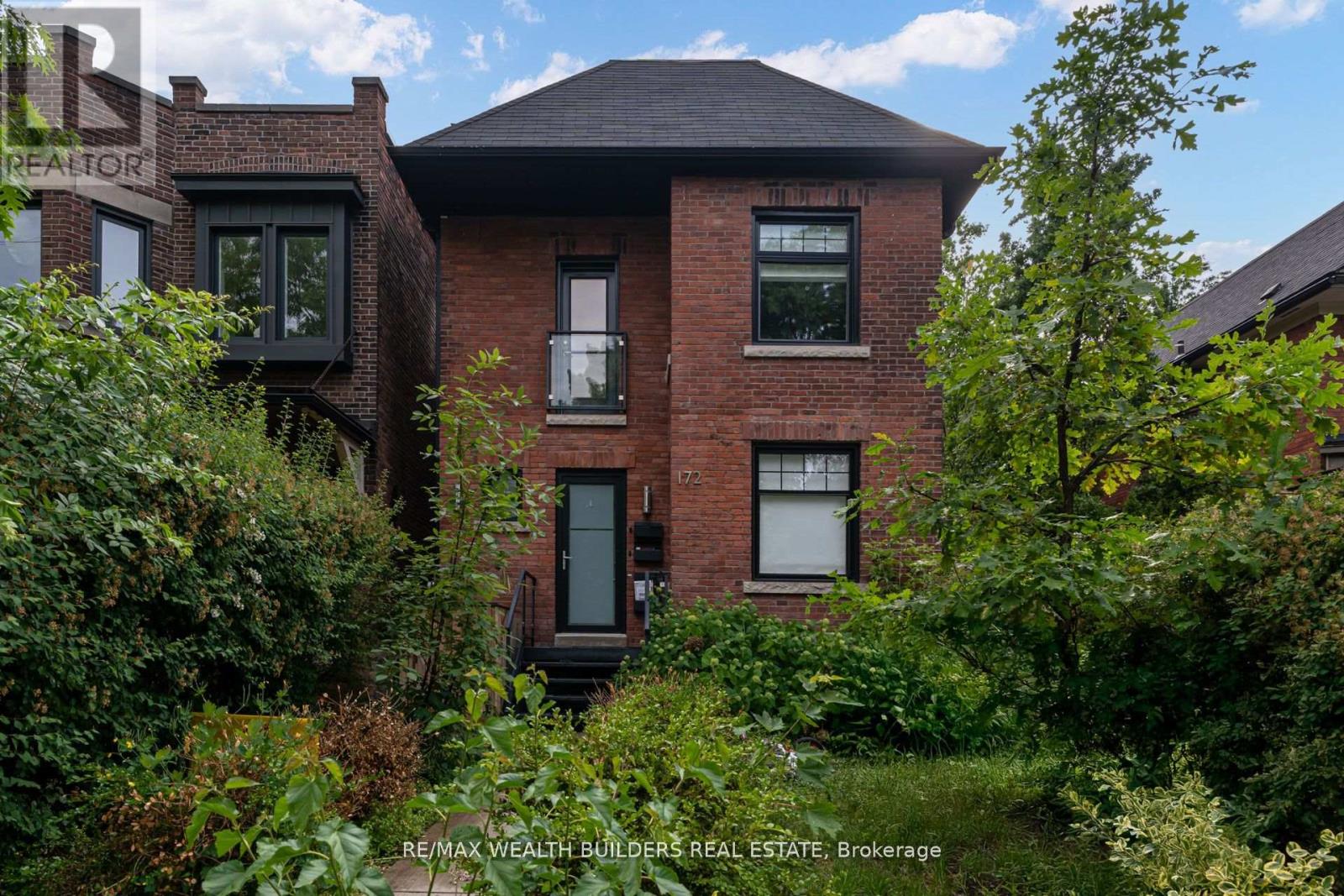 LOWER - 172 INDIAN ROAD CRESCENT, Toronto, Ontario