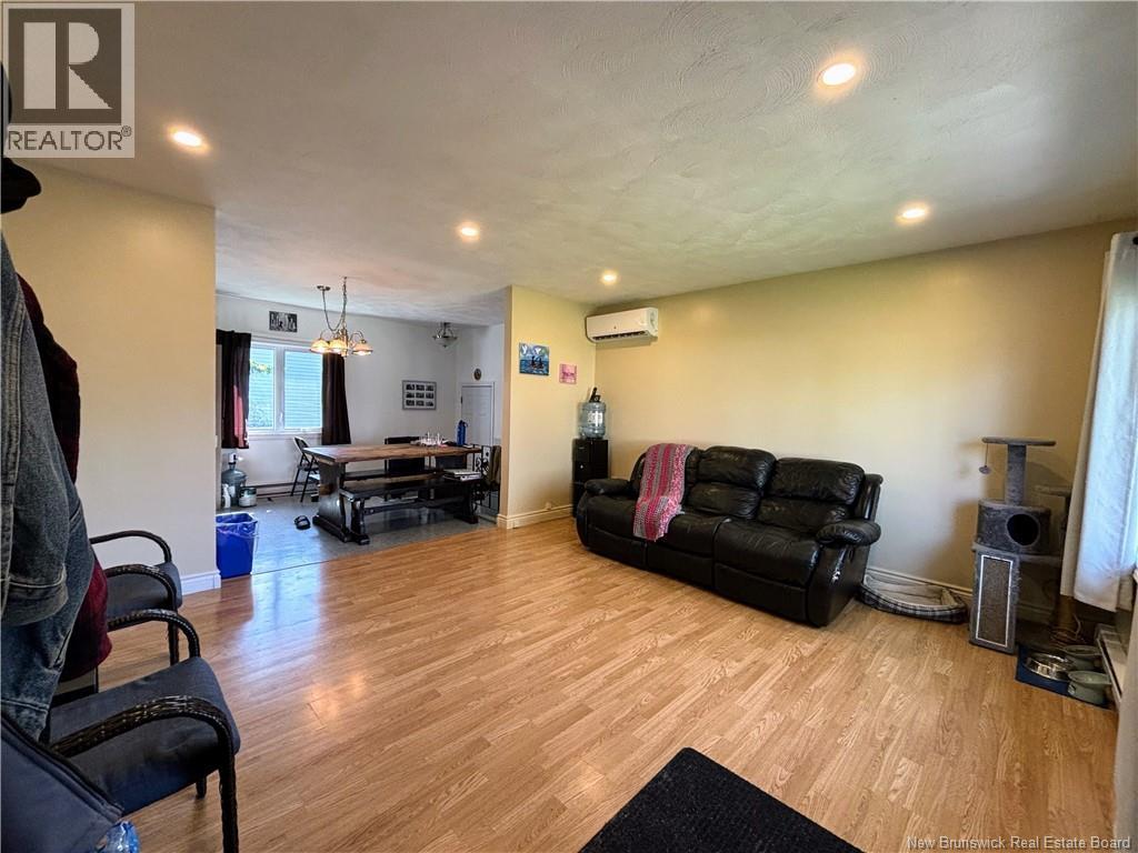 5 Pelton Street, Moncton, New Brunswick  E1G 1L3 - Photo 6 - NB139945