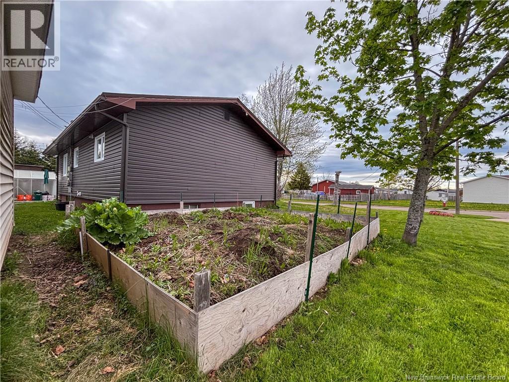 5 Pelton Street, Moncton, New Brunswick  E1G 1L3 - Photo 15 - NB139945