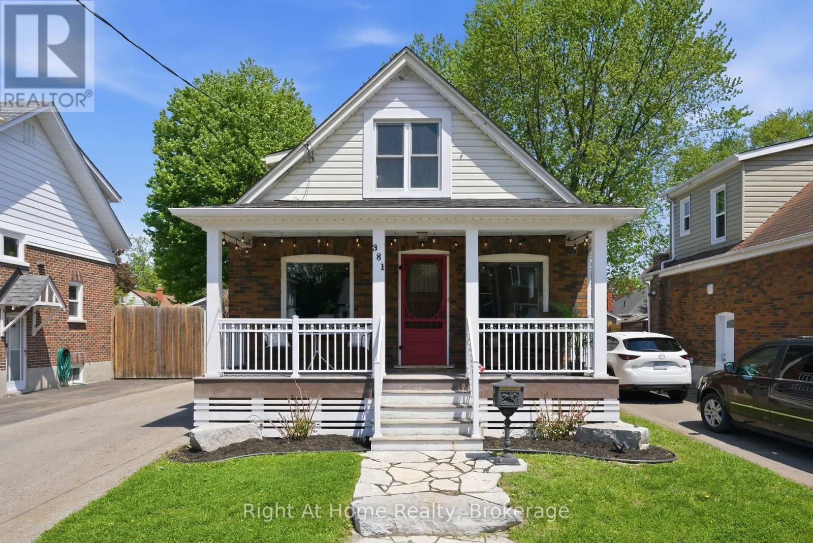 381 JARVIS STREET, Oshawa, Ontario