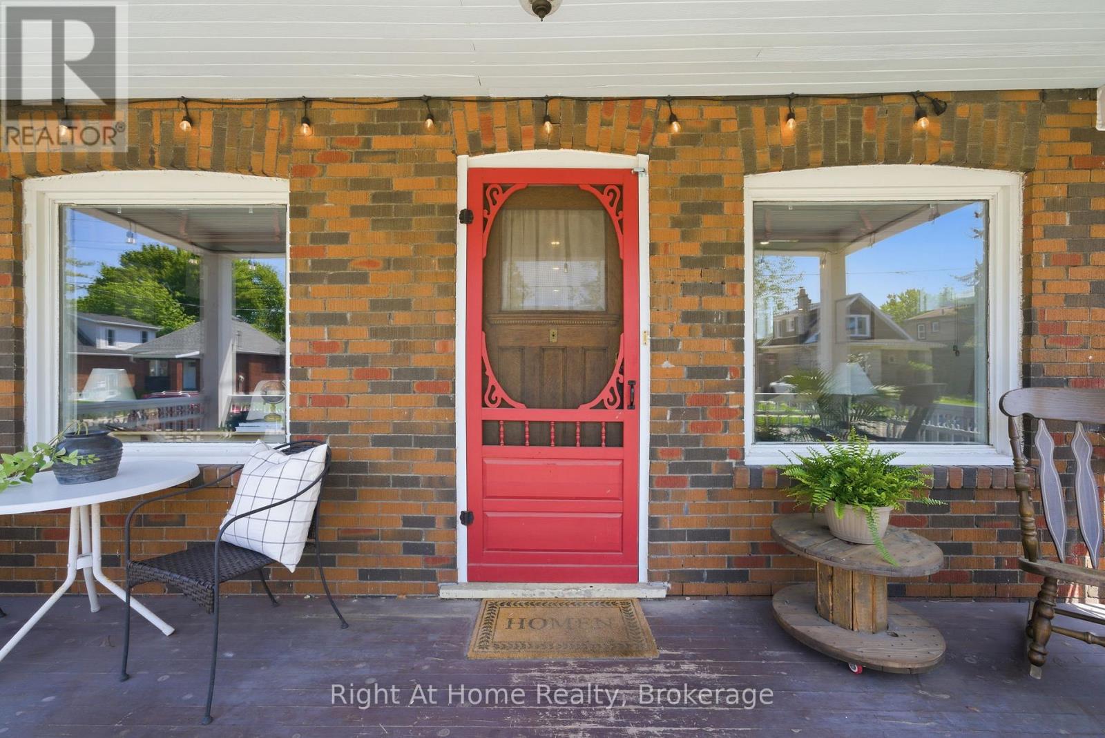 381 Jarvis Street, Oshawa, Ontario  L1G 5L1 - Photo 4 - E13190684