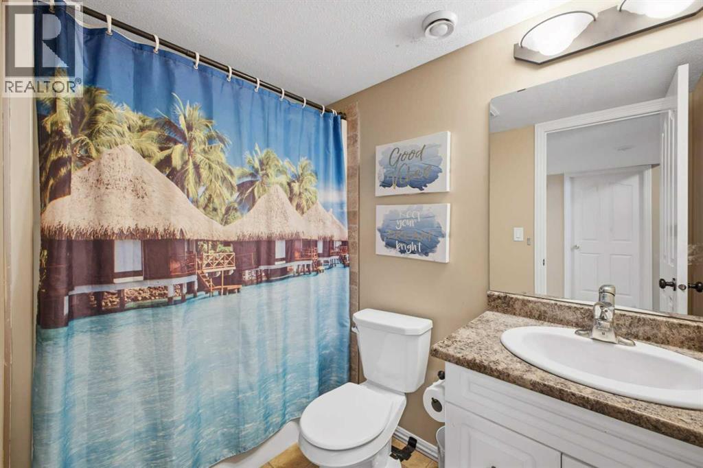 135 Issard Close, Red Deer, Alberta  T4R 0C2 - Photo 29 - A2309221