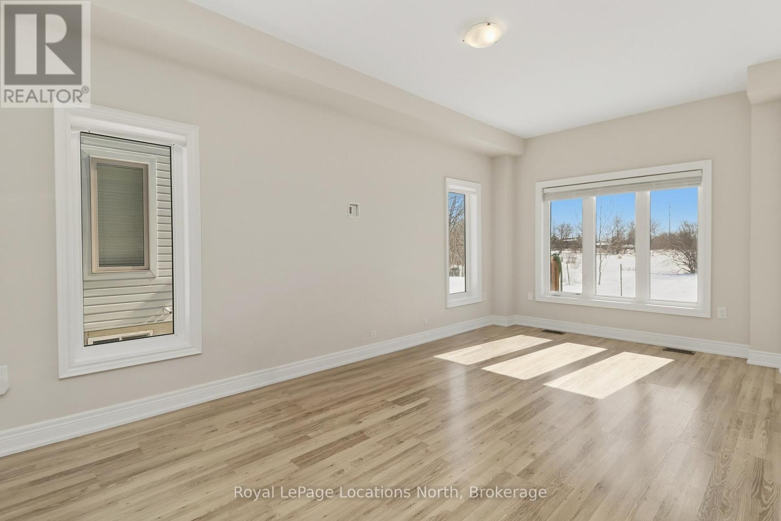 335 Atkinson Street, Clearview (Stayner), Ontario  L0M 1S0 - Photo 9 - S13192670