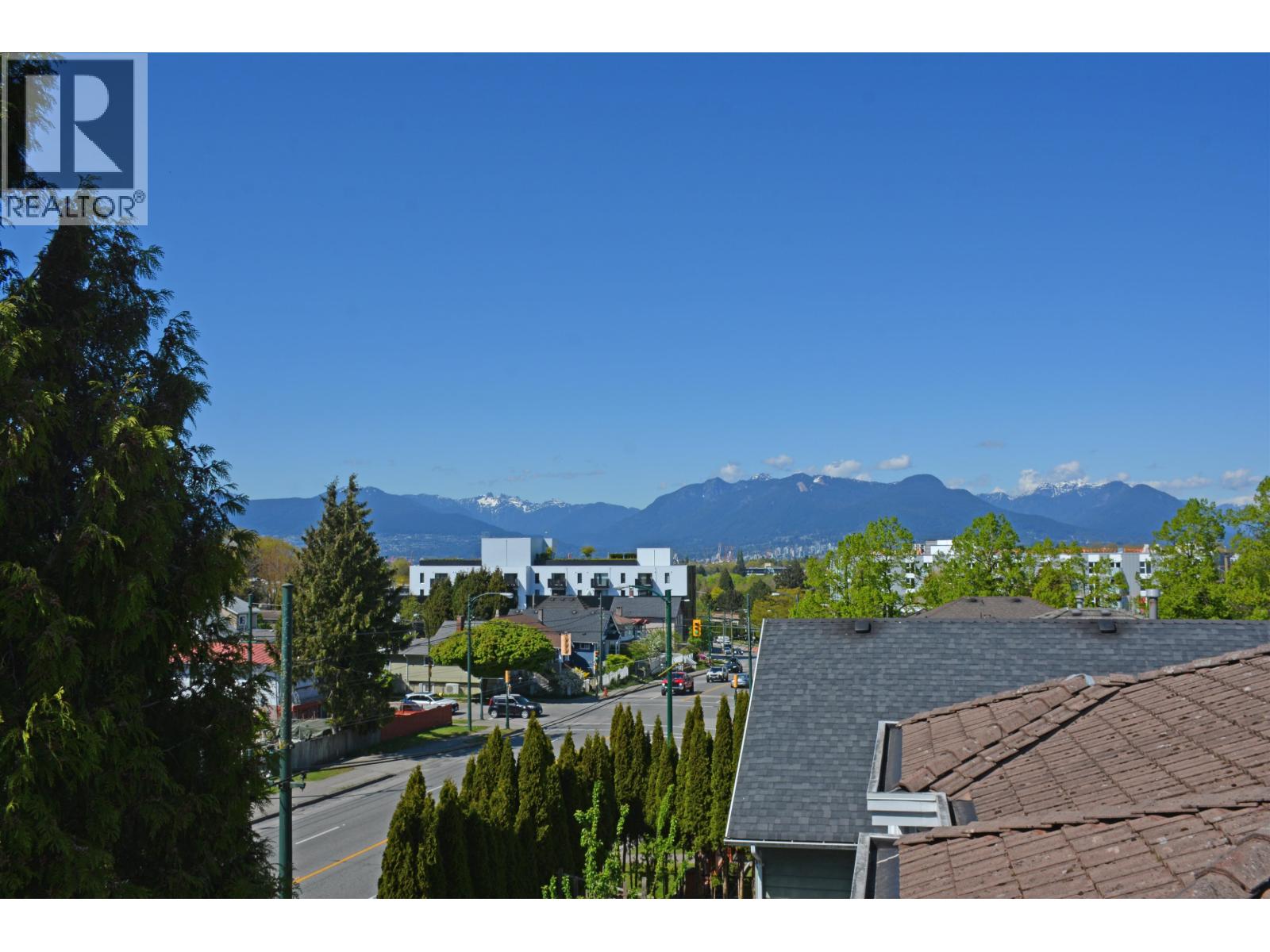 2 2017 E 23rd Avenue, Vancouver, British Columbia  V5N 2T9 - Photo 18 - R3114070
