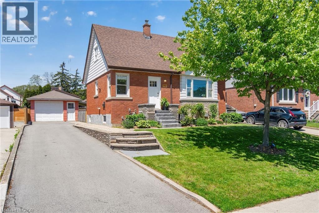 496 Rosseau Road, Hamilton, Ontario  L8K 4T5 - Photo 1 - 40832960