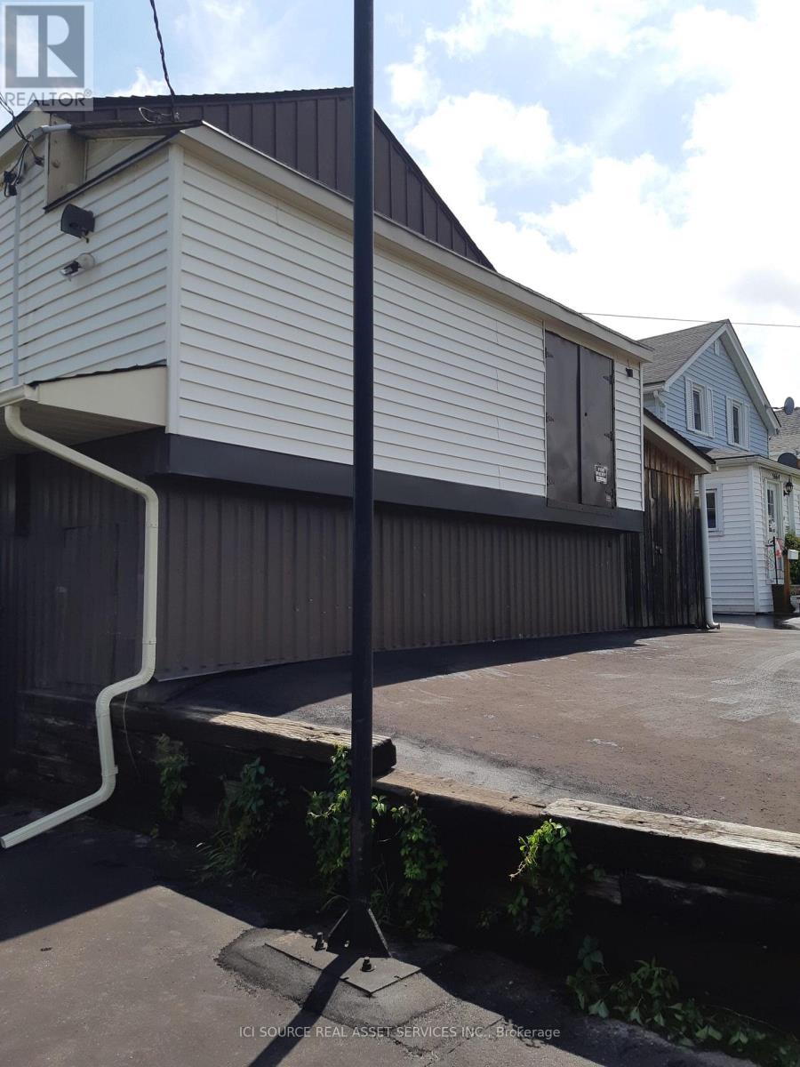 5654 Glenholme Avenue, Niagara Falls, Ontario  L2G 4Y3 - Photo 2 - X13189868