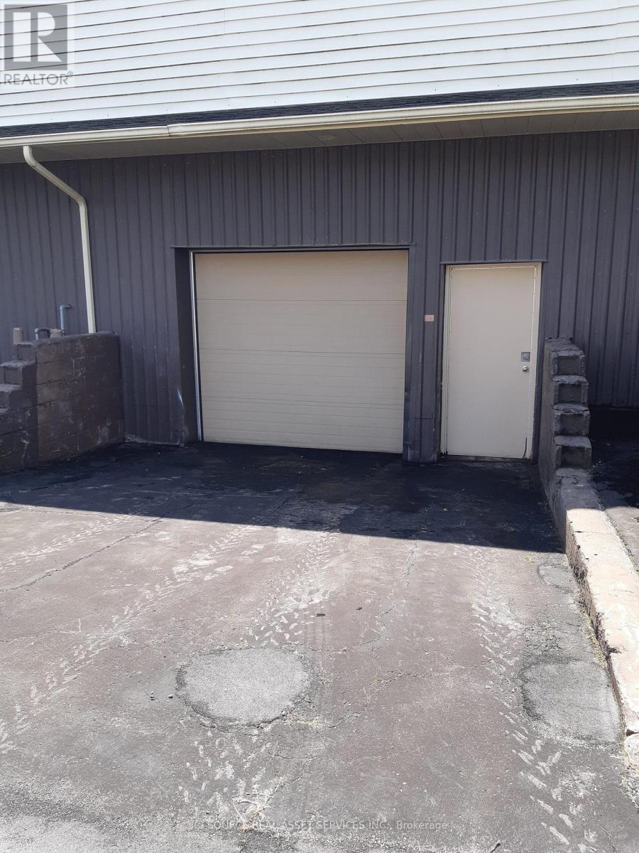 5654 Glenholme Avenue, Niagara Falls, Ontario  L2G 4Y3 - Photo 3 - X13189868