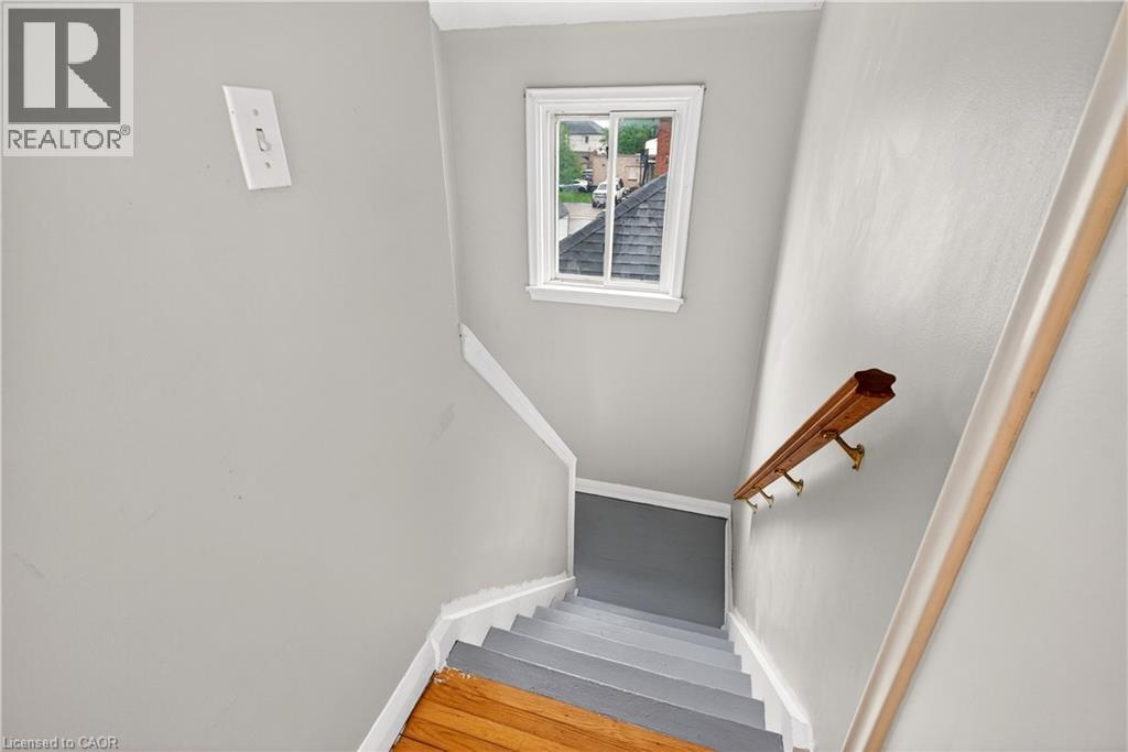 447 Melvin Avenue, Hamilton, Ontario L8H 2L6 - Photo 25 - 40833377
