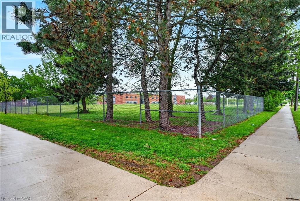447 Melvin Avenue, Hamilton, Ontario L8H 2L6 - Photo 45 - 40833377
