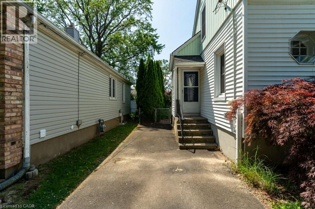 19 Columbia Street, St. Catharines, Ontario  L2R 5H5 - Photo 32 - 40832023