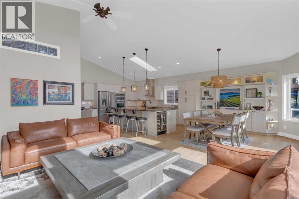 198 Douglas Woods Hill SE, Calgary, Alberta  T2Z 3B1 - Photo 10 - A2315135