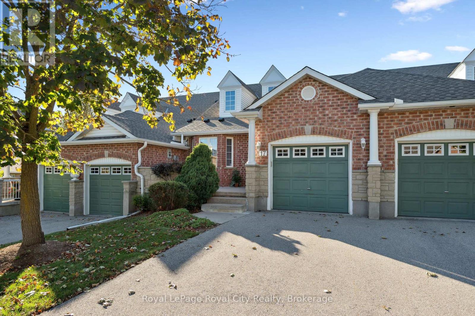 17 Terraview Crescent, Guelph (Kortright West), Ontario  N1G 5A7 - Photo 2 - X13190892
