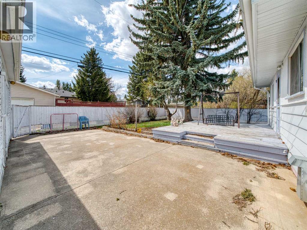 75 Wildwood Drive Sw, Calgary, Alberta  T3C 3C6 - Photo 17 - A2315247