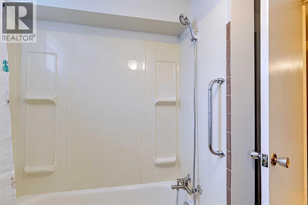 75 Wildwood Drive Sw, Calgary, Alberta  T3C 3C6 - Photo 46 - A2315247