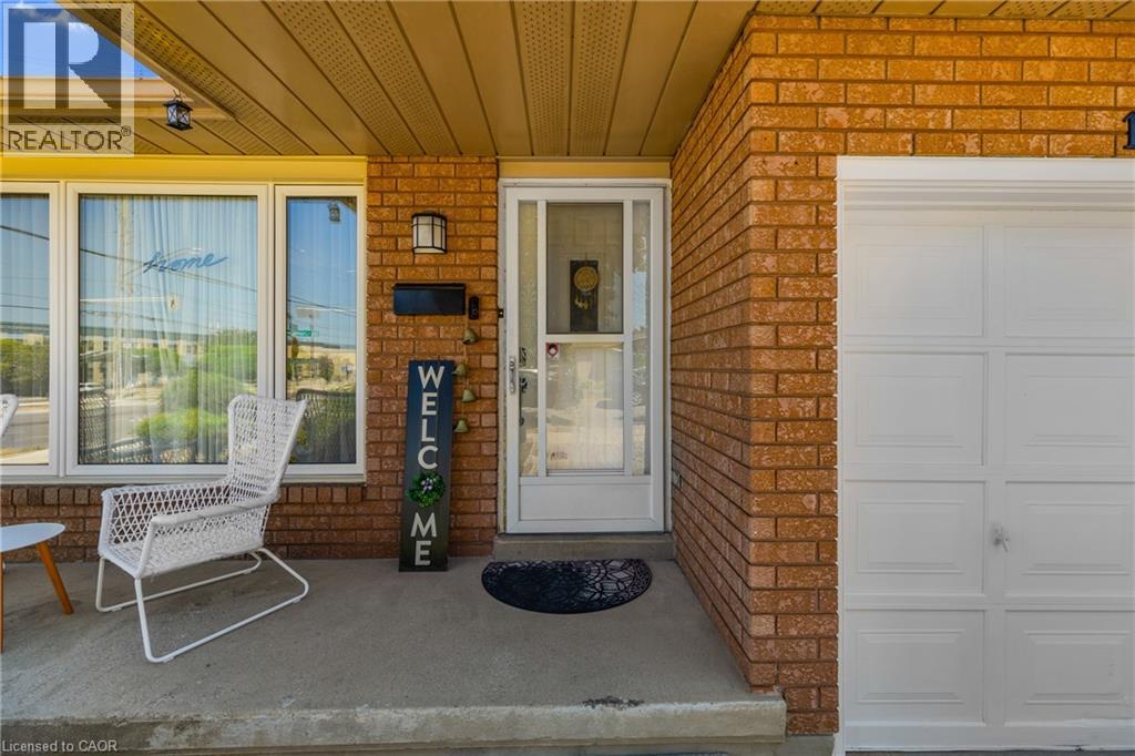 102 Juniper Drive, Hamilton, Ontario  L8E 4G6 - Photo 4 - 40833374
