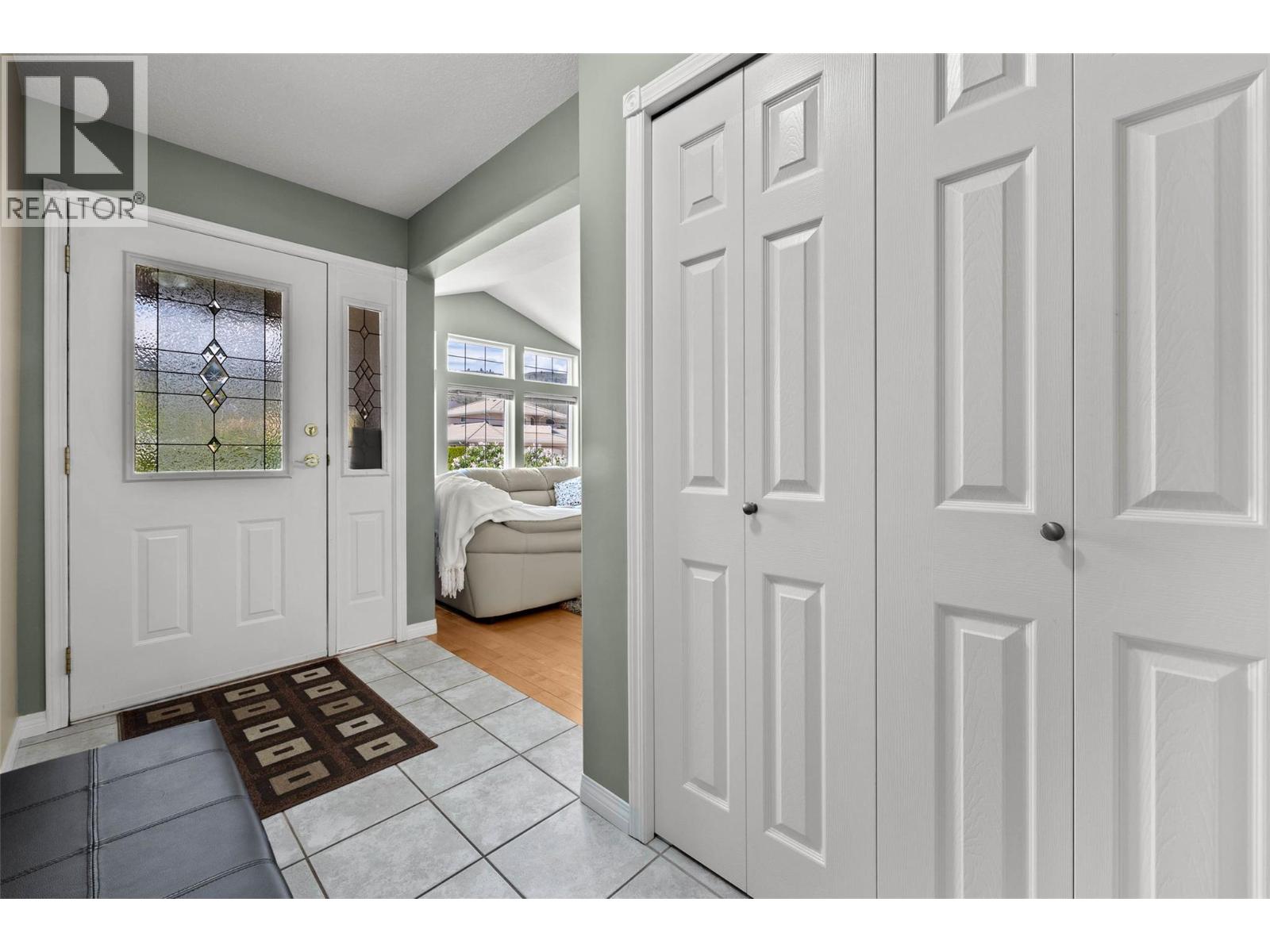 3639 Overlander Drive, Kamloops, British Columbia  V2B 8L7 - Photo 4 - 10337292