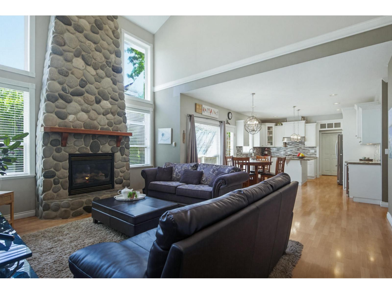 15512 37a Avenue, Surrey, British Columbia V3S 0H6 - Photo 9 - R3126389