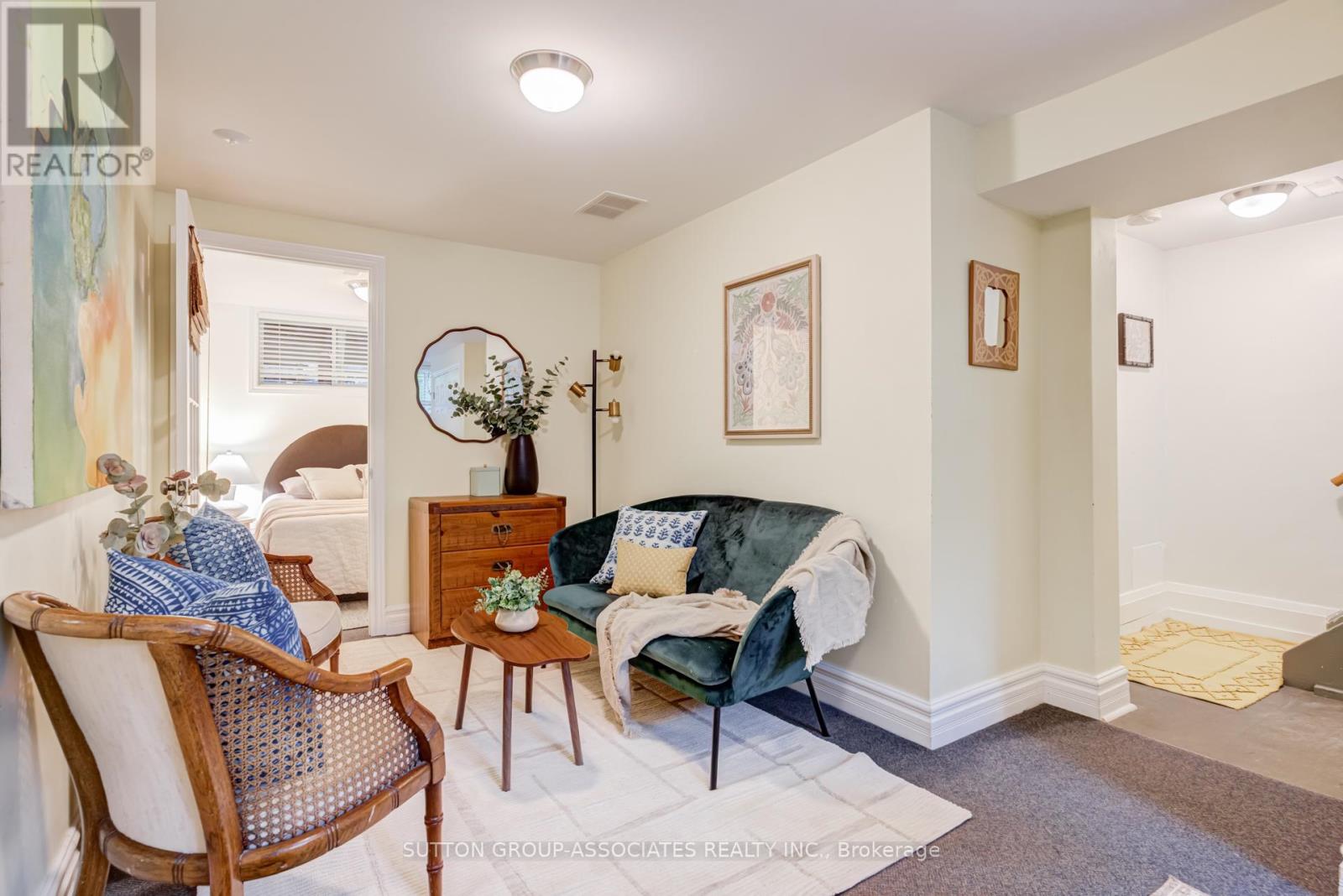 32a Vermont Avenue, Toronto, Ontario  M6G 1X7 - Photo 30 - C13190626