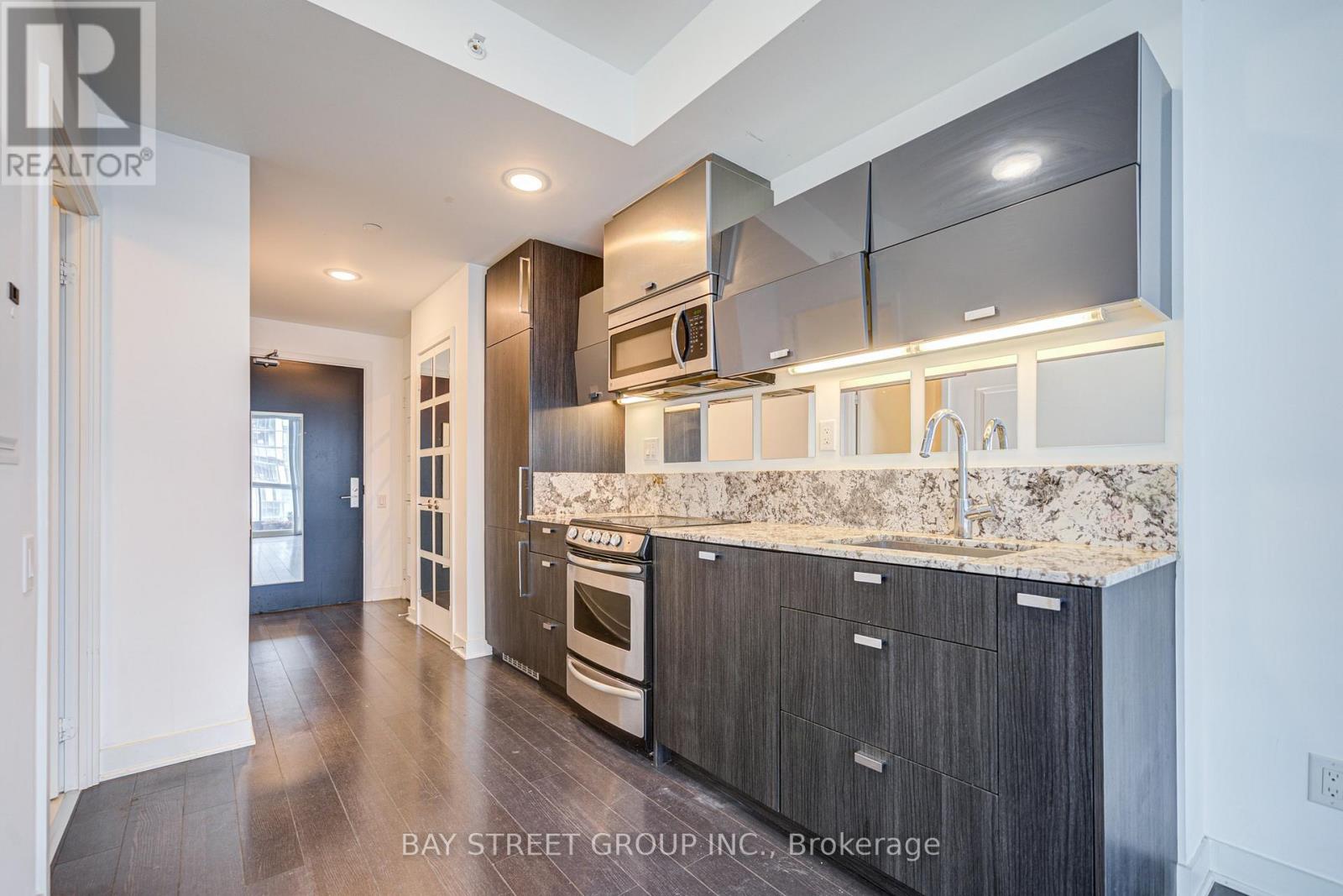 3002 - 290 Adelaide Street W, Toronto, Ontario  M5V 1P6 - Photo 13 - C13191576