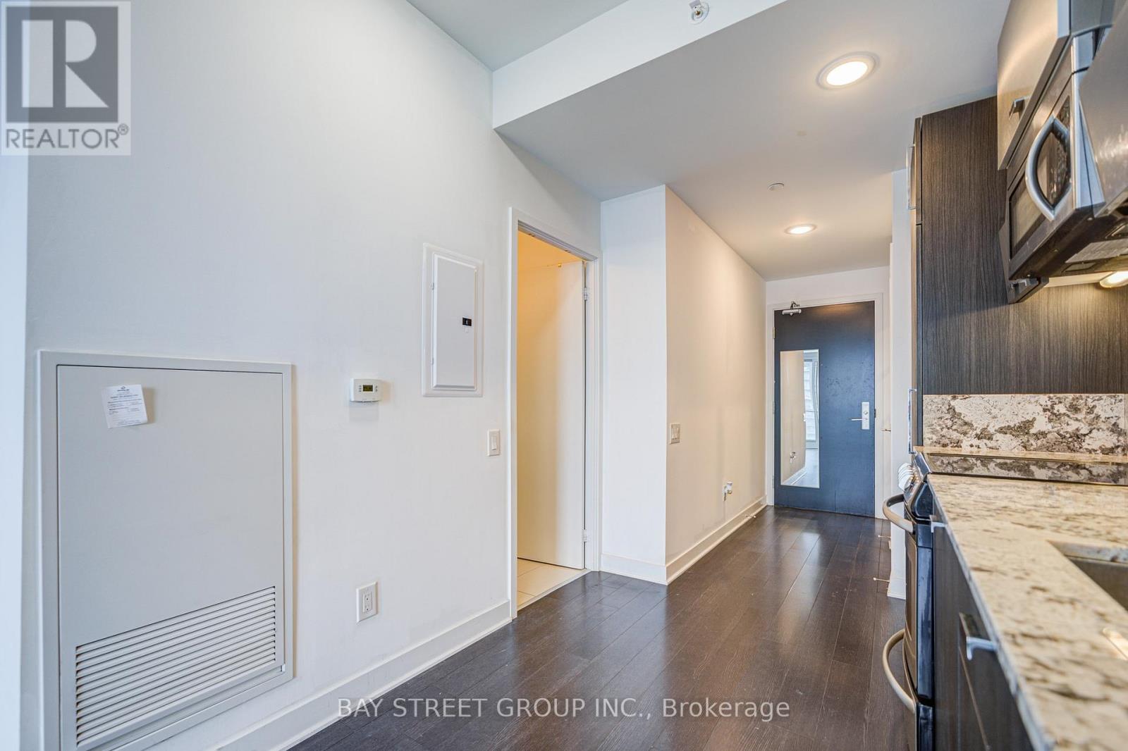 3002 - 290 Adelaide Street W, Toronto, Ontario  M5V 1P6 - Photo 14 - C13191576