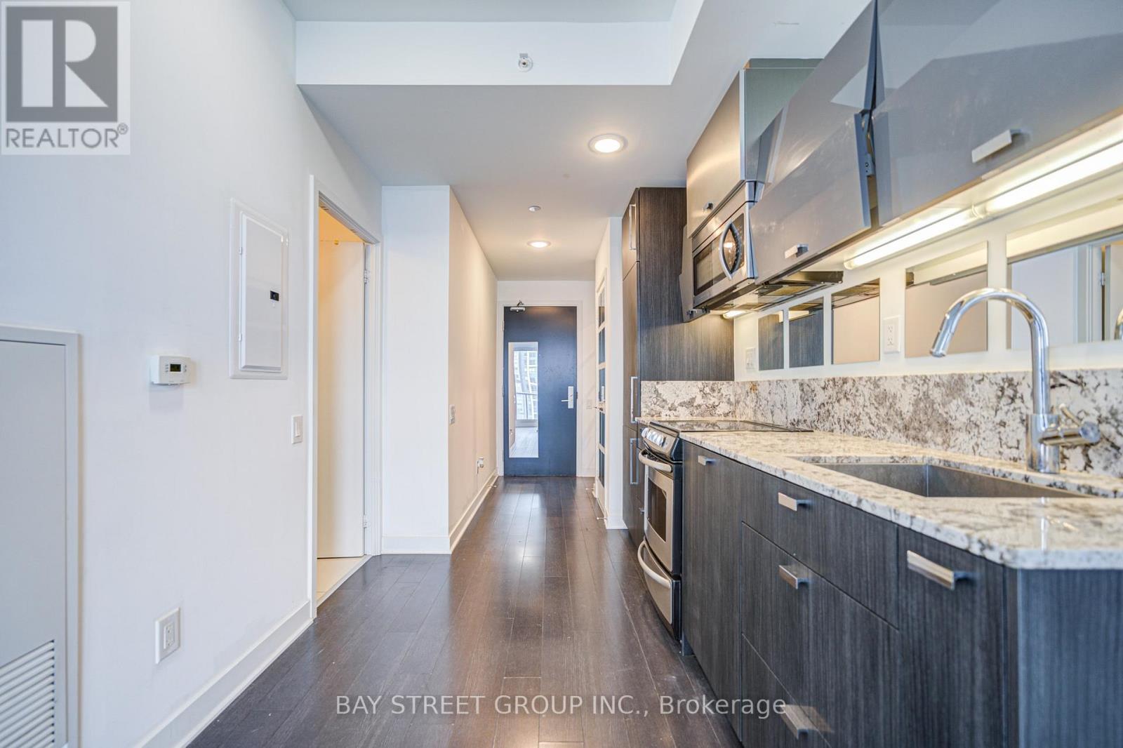 3002 - 290 Adelaide Street W, Toronto, Ontario  M5V 1P6 - Photo 15 - C13191576