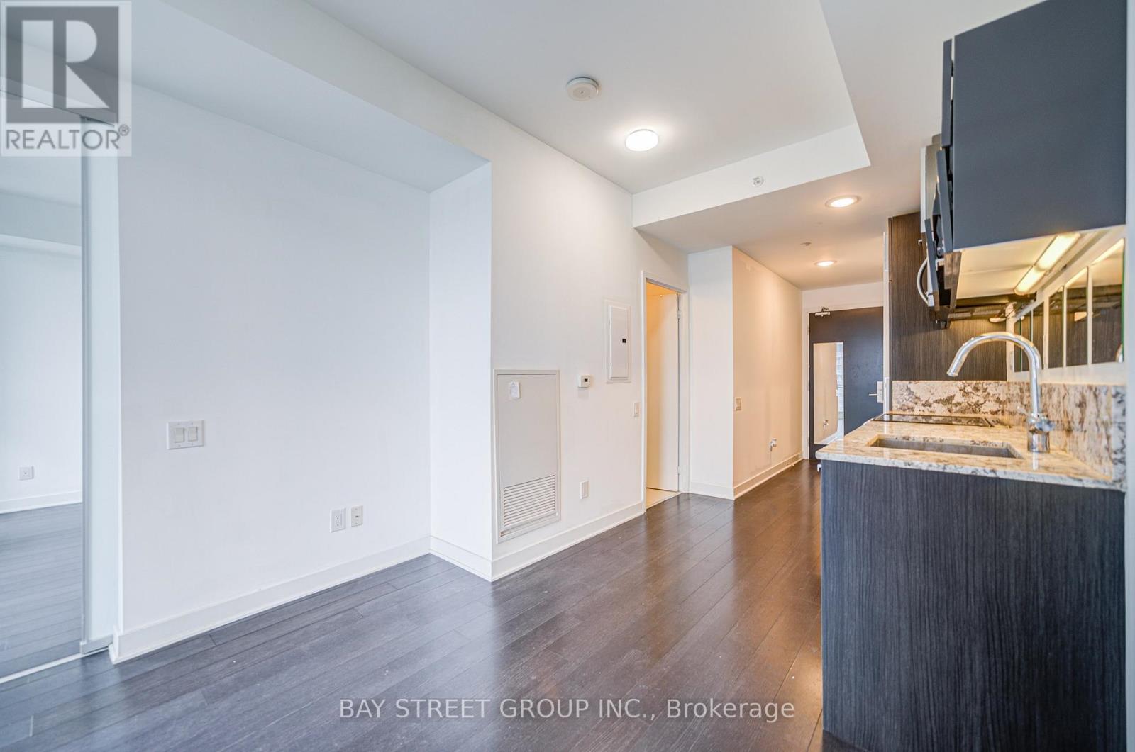 3002 - 290 Adelaide Street W, Toronto, Ontario  M5V 1P6 - Photo 21 - C13191576