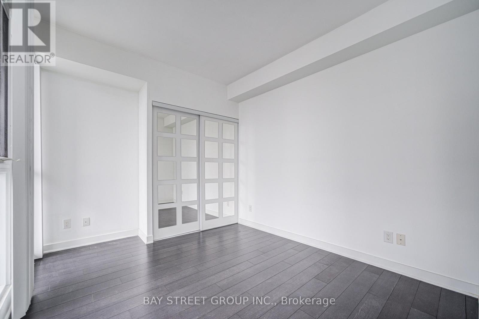 3002 - 290 Adelaide Street W, Toronto, Ontario  M5V 1P6 - Photo 23 - C13191576