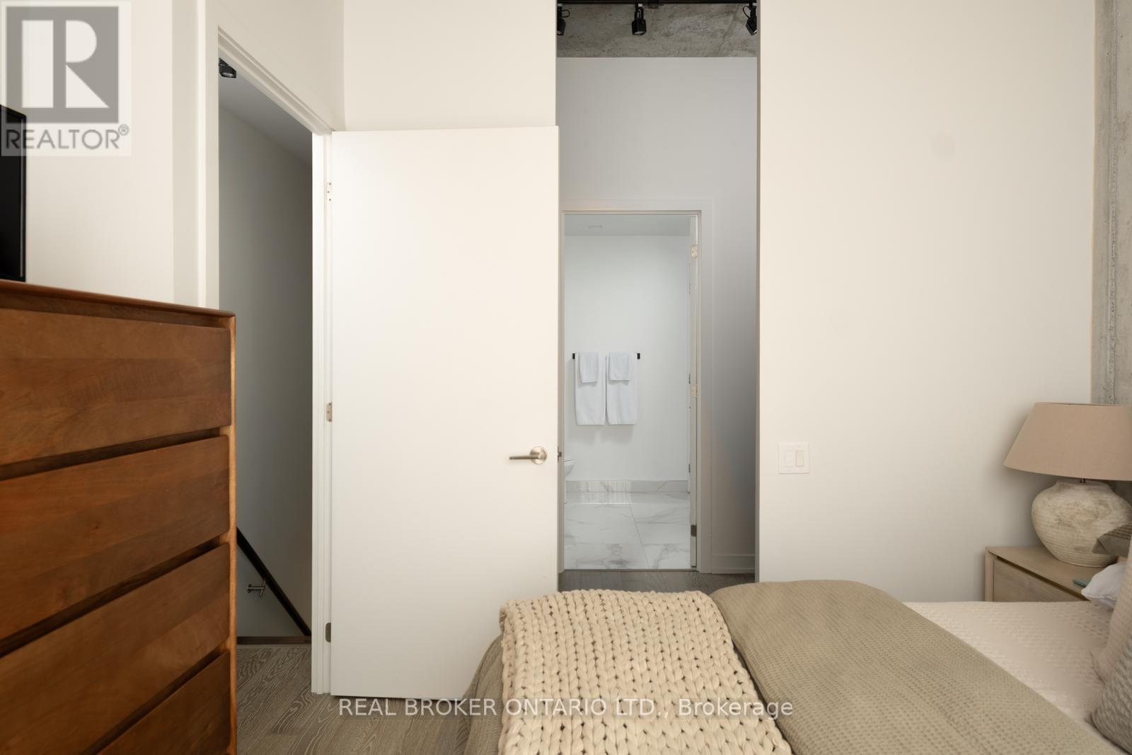 Ph24 - 39 Brant Street, Toronto, Ontario  M5V 0M8 - Photo 18 - C13191954