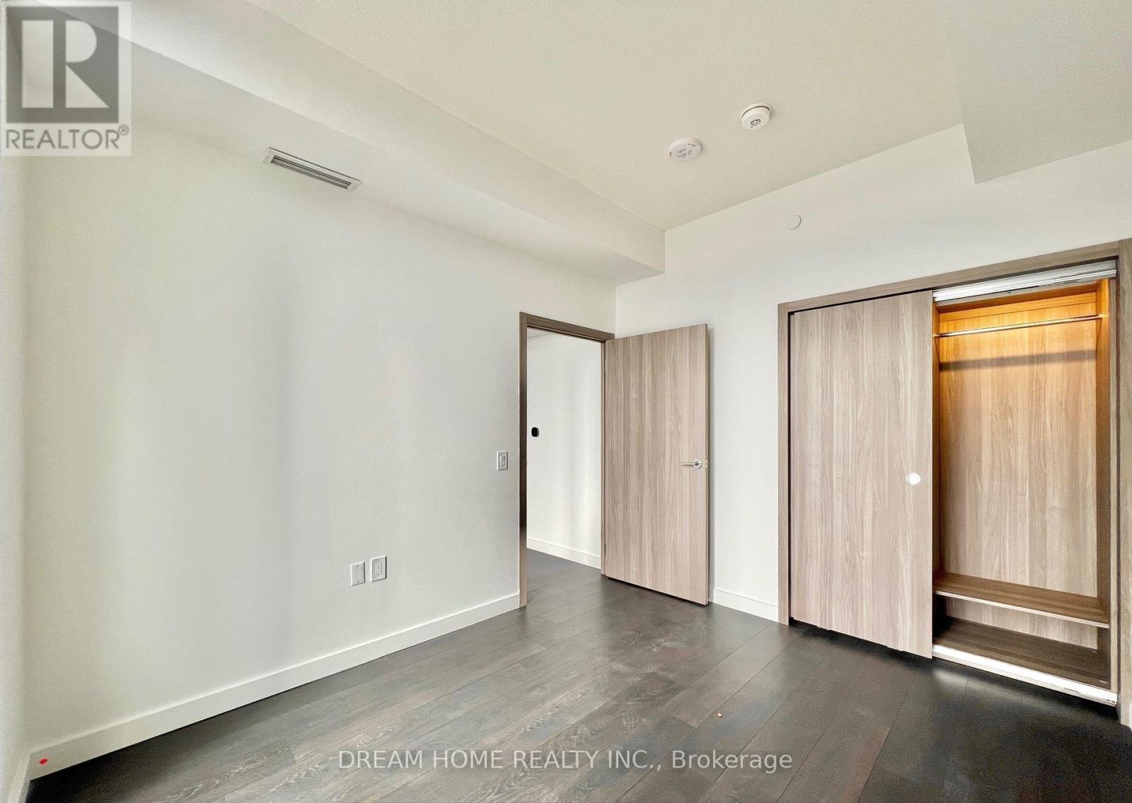 1810 - 38 Widmer Street, Toronto, Ontario  M5V 2E9 - Photo 4 - C13192218