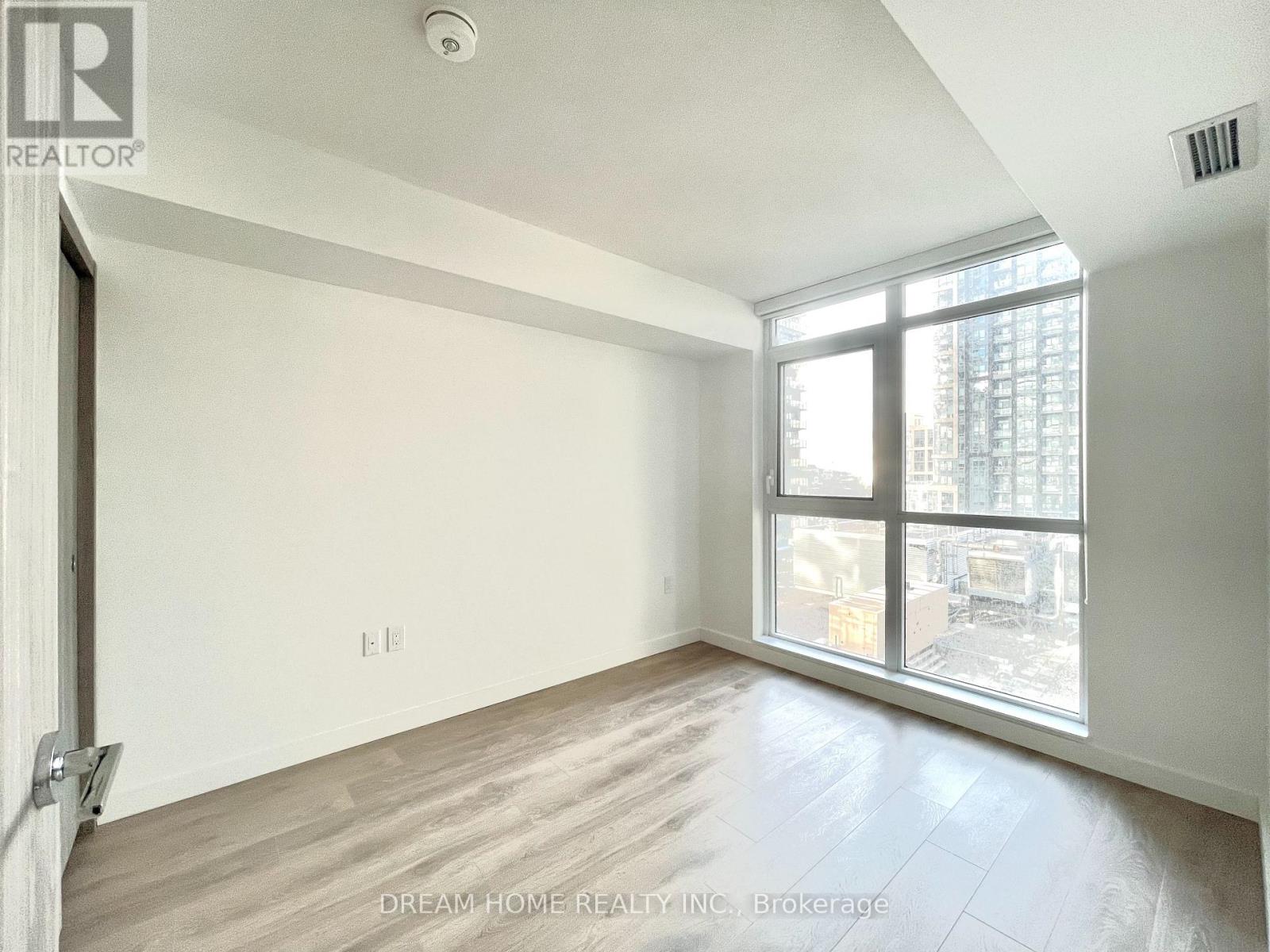 1810 - 38 Widmer Street, Toronto, Ontario  M5V 2E9 - Photo 6 - C13192218