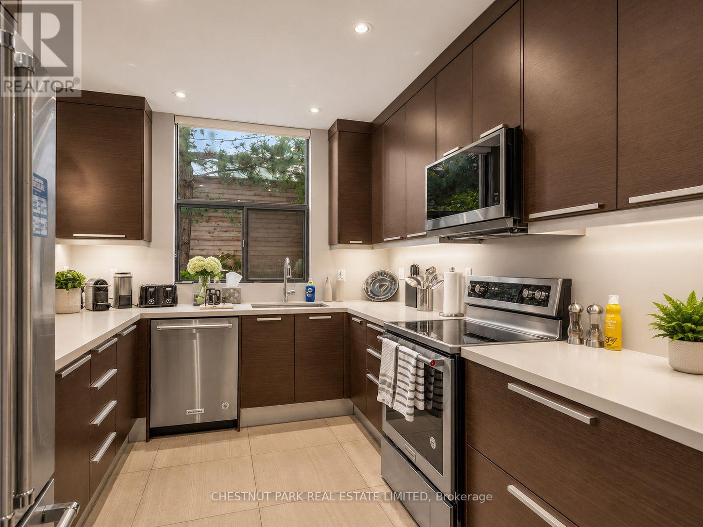 100 - 616 Avenue Road, Toronto, Ontario  M4V 2K8 - Photo 7 - C13192290