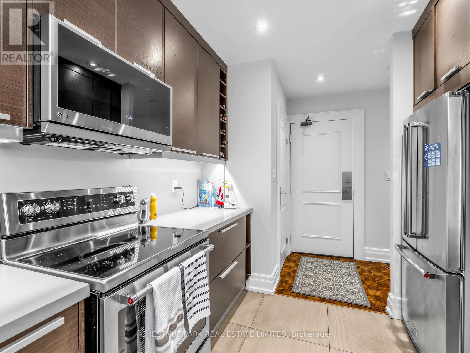 100 - 616 Avenue Road, Toronto, Ontario  M4V 2K8 - Photo 9 - C13192290