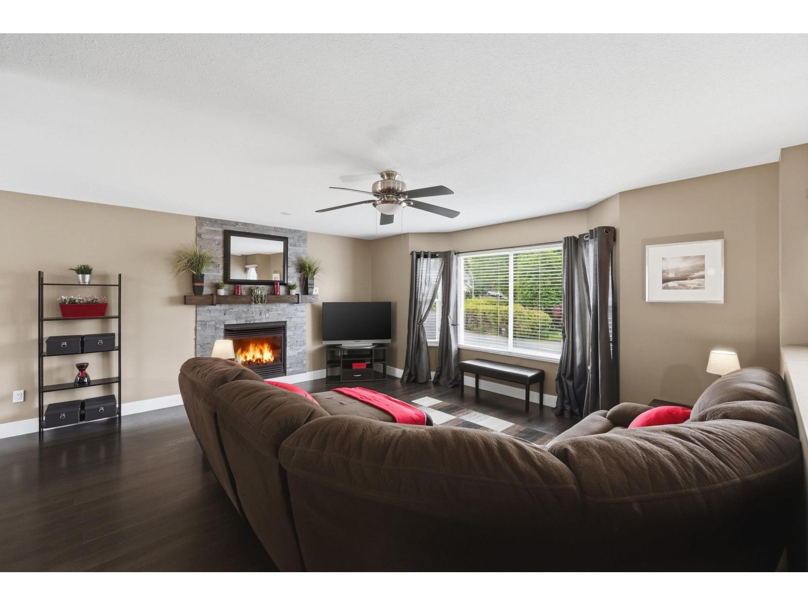 8912 213 Street, Langley, British Columbia V1M 1Z3 - Photo 4 - R3128267