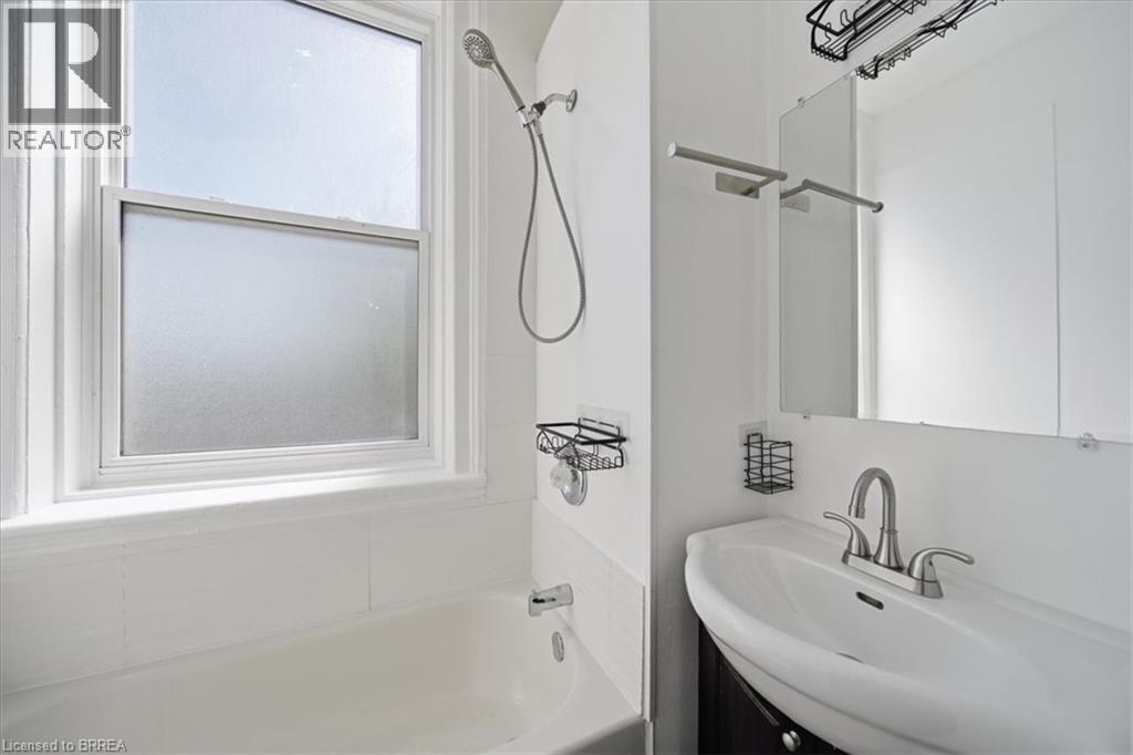 117 Grand River Street N Unit# A, Paris, Ontario  N3L 2M4 - Photo 6 - 40833366