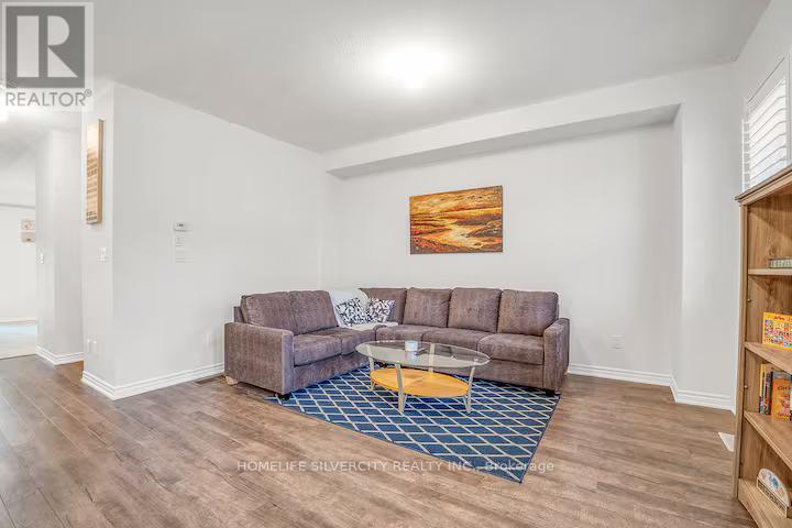 43 Honey Crisp Lane, Clarington, Ontario  L1C 7H7 - Photo 3 - E13191212