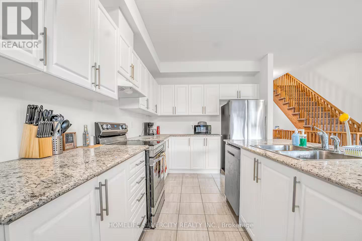 43 Honey Crisp Lane, Clarington, Ontario  L1C 7H7 - Photo 6 - E13191212