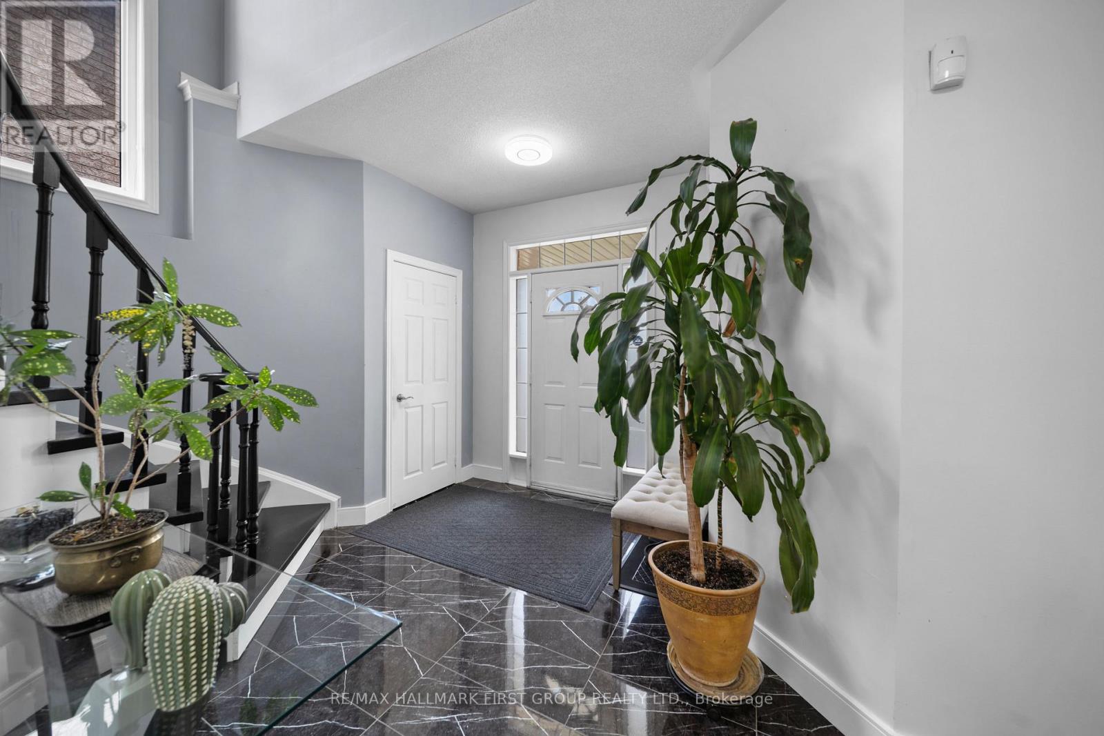 62 Cachet Boulevard, Whitby, Ontario  L1M 2E2 - Photo 3 - E13191626