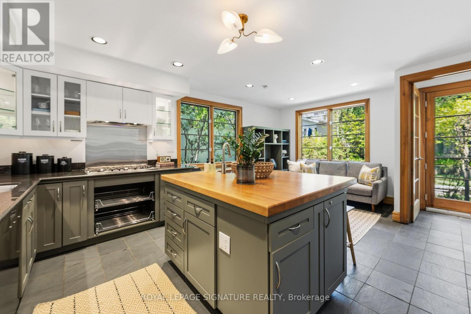 14 Hazel Avenue, Toronto, Ontario  M4E 1C5 - Photo 15 - E13191746