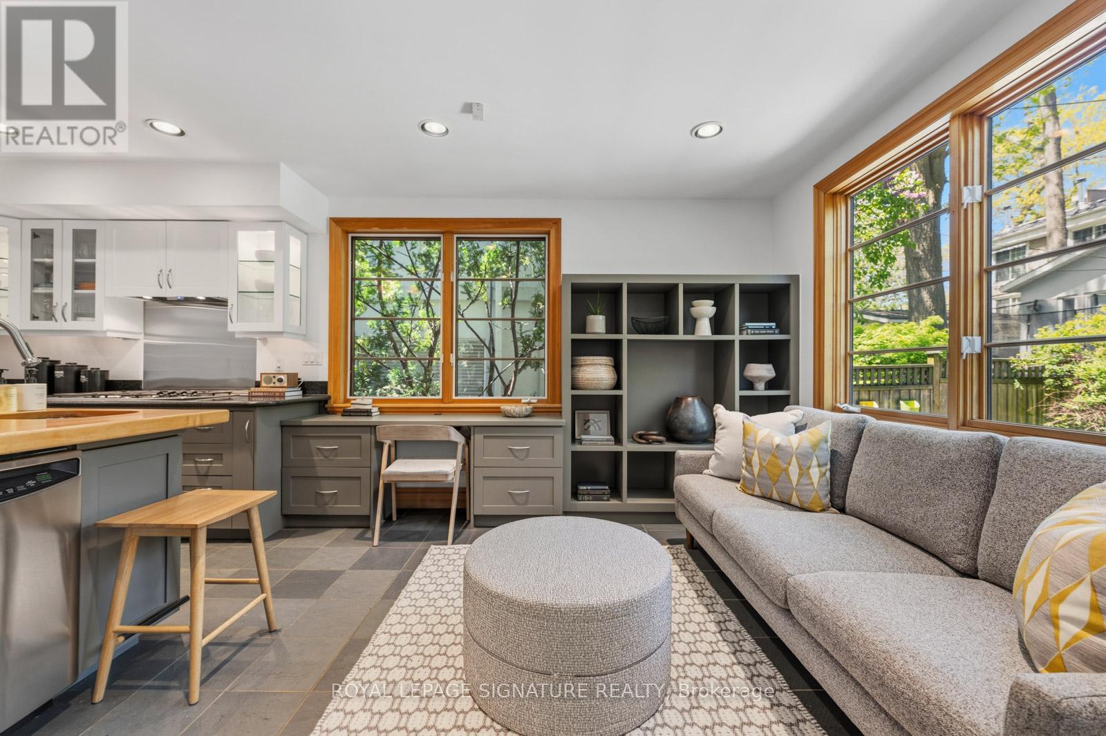 14 Hazel Avenue, Toronto, Ontario  M4E 1C5 - Photo 19 - E13191746