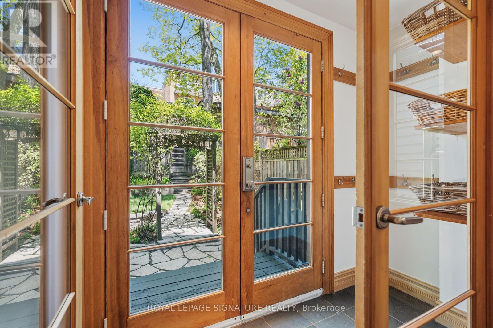 14 Hazel Avenue, Toronto, Ontario  M4E 1C5 - Photo 21 - E13191746