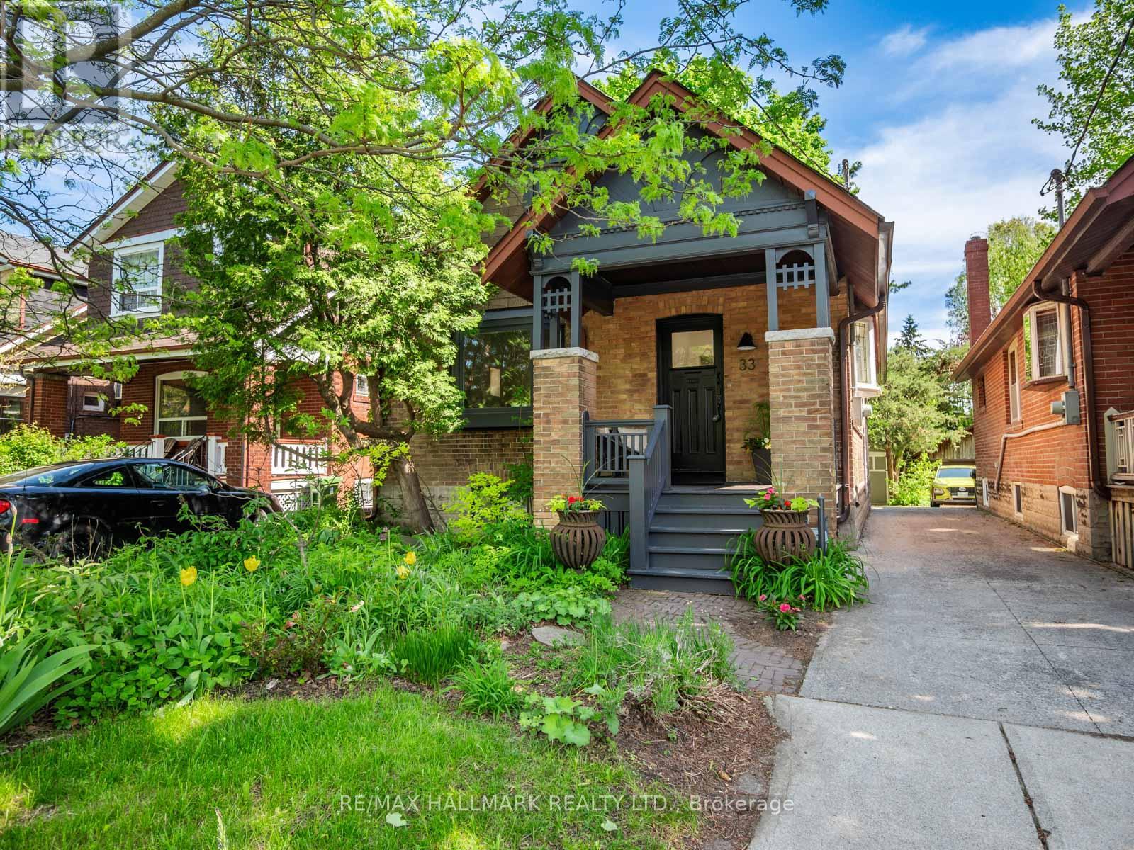 33 Mortimer Avenue, Toronto, Ontario M4K 1Z9 - Photo 1 - E13192438
